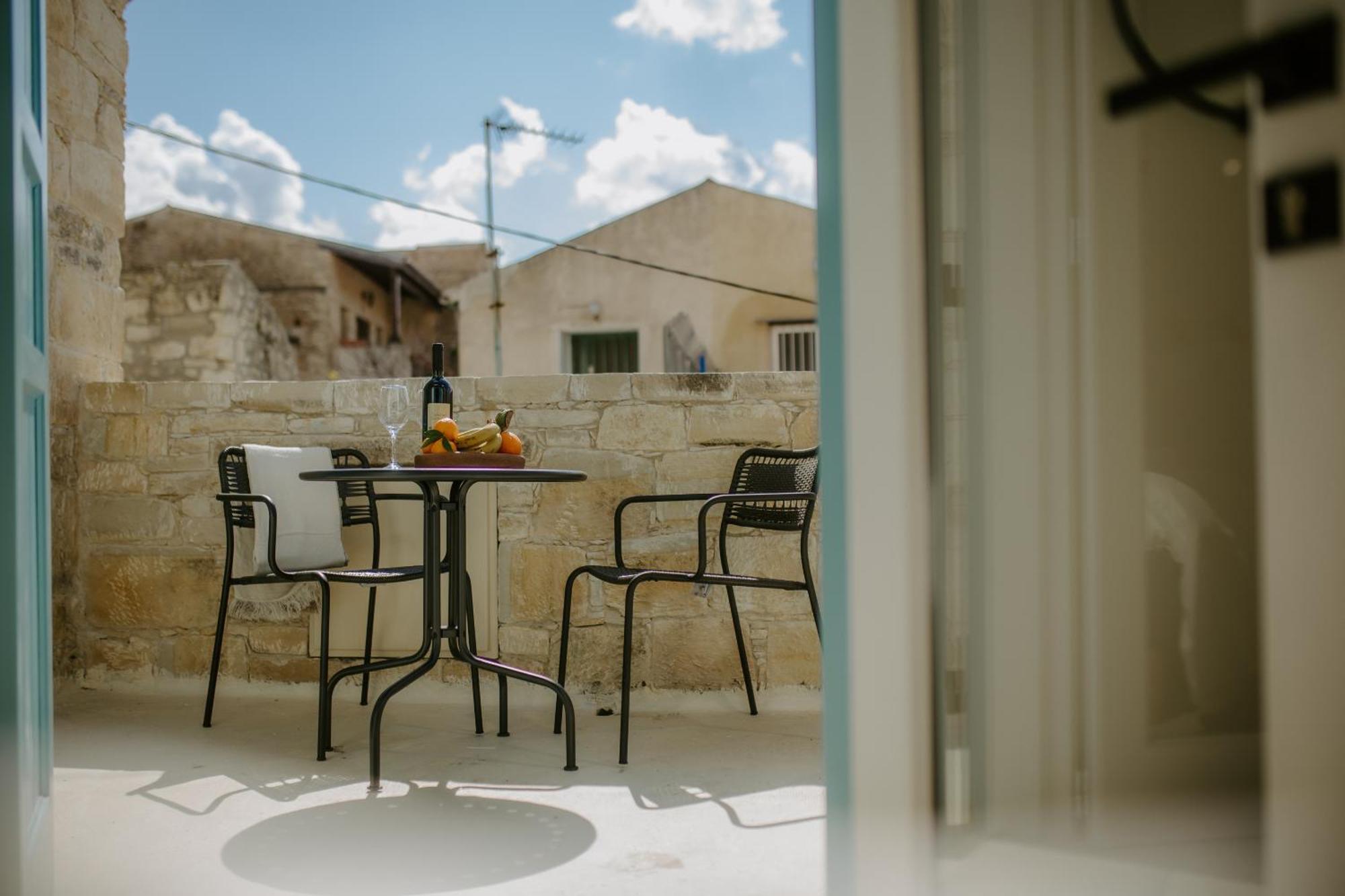Smaragda'S Guest Rooms Limisso Esterno foto